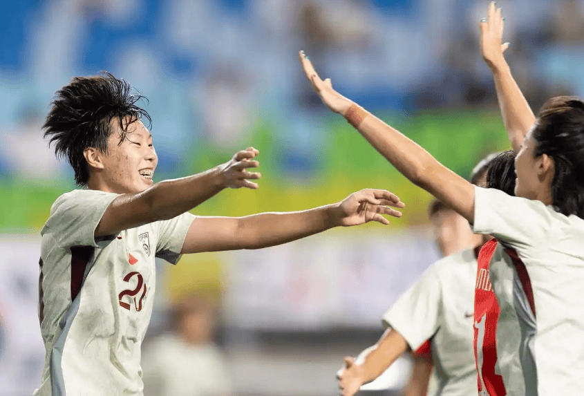 米兰体育-关于东亚杯-中国女足4-2中国台北两球领先被追平邵子钦双响的信息
