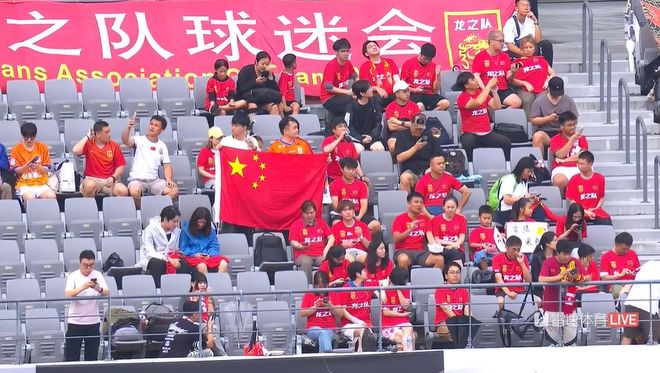 10险胜！国足东亚杯击败中国香港队，全场数据暴露结构隐患！